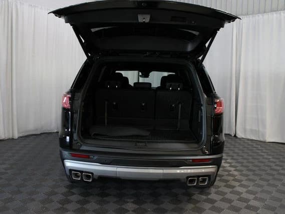 GMC Acadia FWD Elevation 4dr 2026 — side view