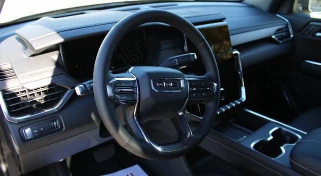 GMC Acadia FWD Elevation 4dr 2026 — side view