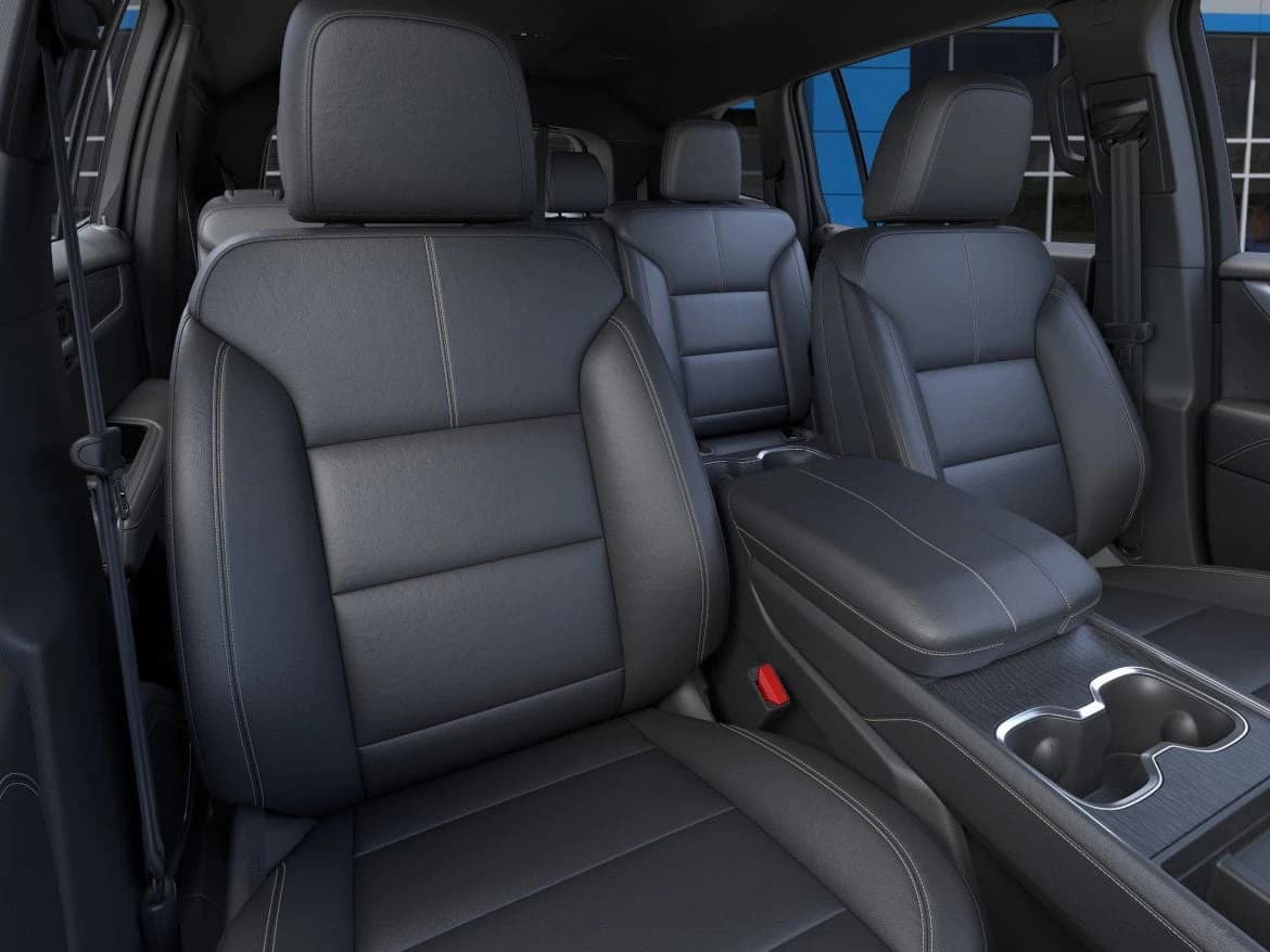 GMC Acadia FWD Elevation 4dr 2025 — side view