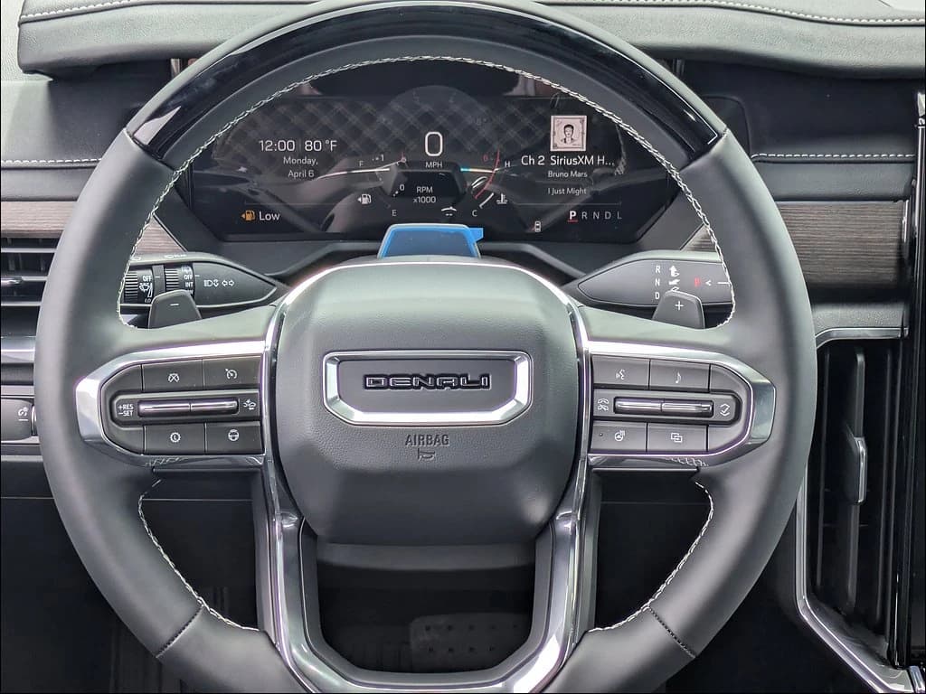 GMC Acadia FWD Denali 4dr 2026 — side view