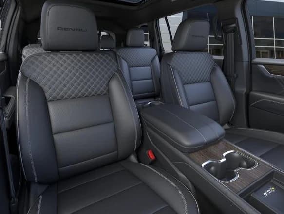 GMC Acadia AWD Denali 4dr 2026 — side view