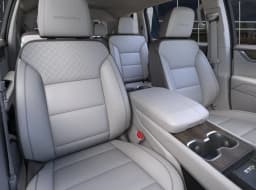GMC Acadia AWD Denali 4dr 2026 — side view