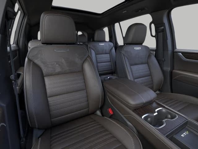 GMC Acadia AWD Denali Ultimate 4dr 2026 — side view