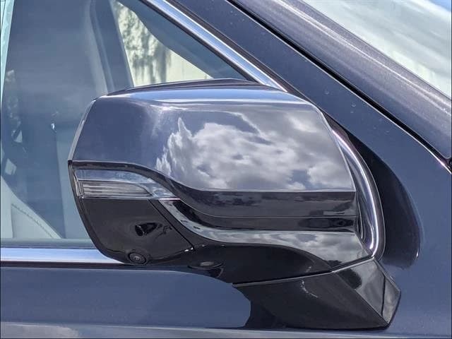 GMC Yukon Denali 2WD 4dr 2026 — side view