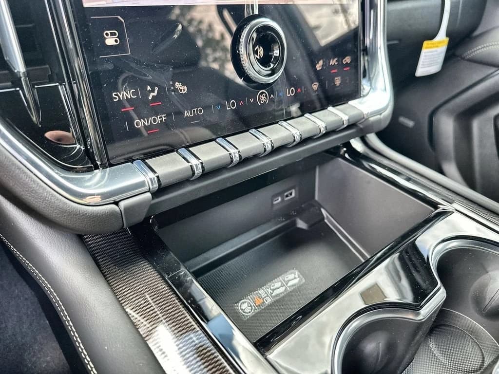 GMC Yukon XL Elevation 2WD 4dr 2026 — side view