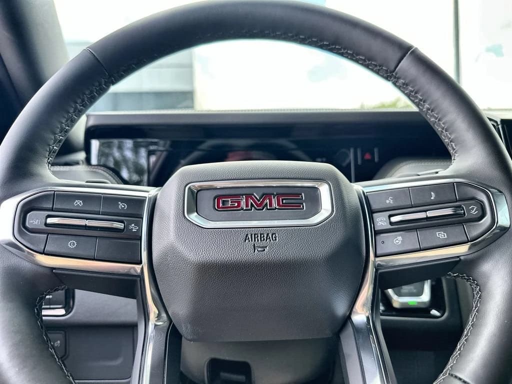 GMC Yukon XL Elevation 2WD 4dr 2026 — side view