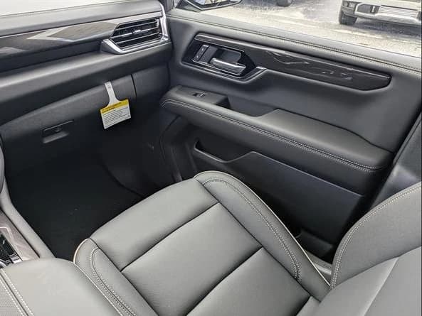 GMC Yukon XL Elevation 2WD 4dr 2026 — side view
