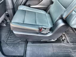 GMC Yukon AT4 4WD 4dr 2026 — side view