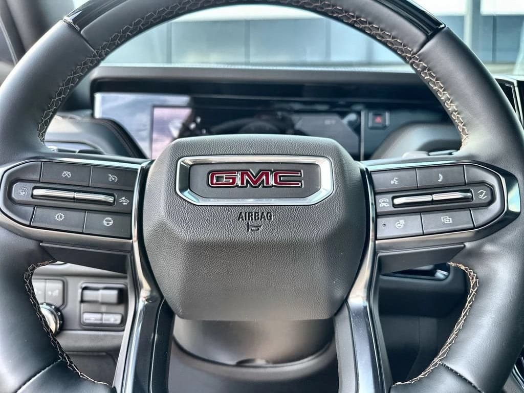 GMC Yukon AT4 4WD 4dr 2026 — side view