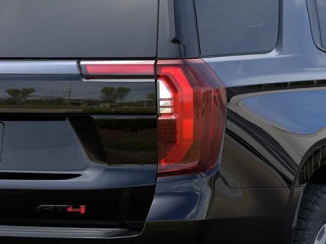 GMC Yukon AT4 4WD 4dr 2026 — side view