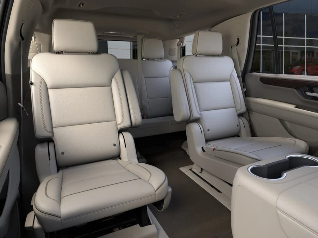 GMC Yukon Denali 4WD 4dr 2027 — side view