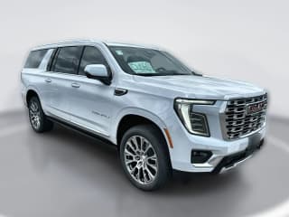 GMC Yukon XL Denali 4WD 4dr