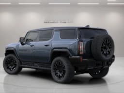 GMC HUMMER EV SUV 2X e4WD 4dr 2025 — side view