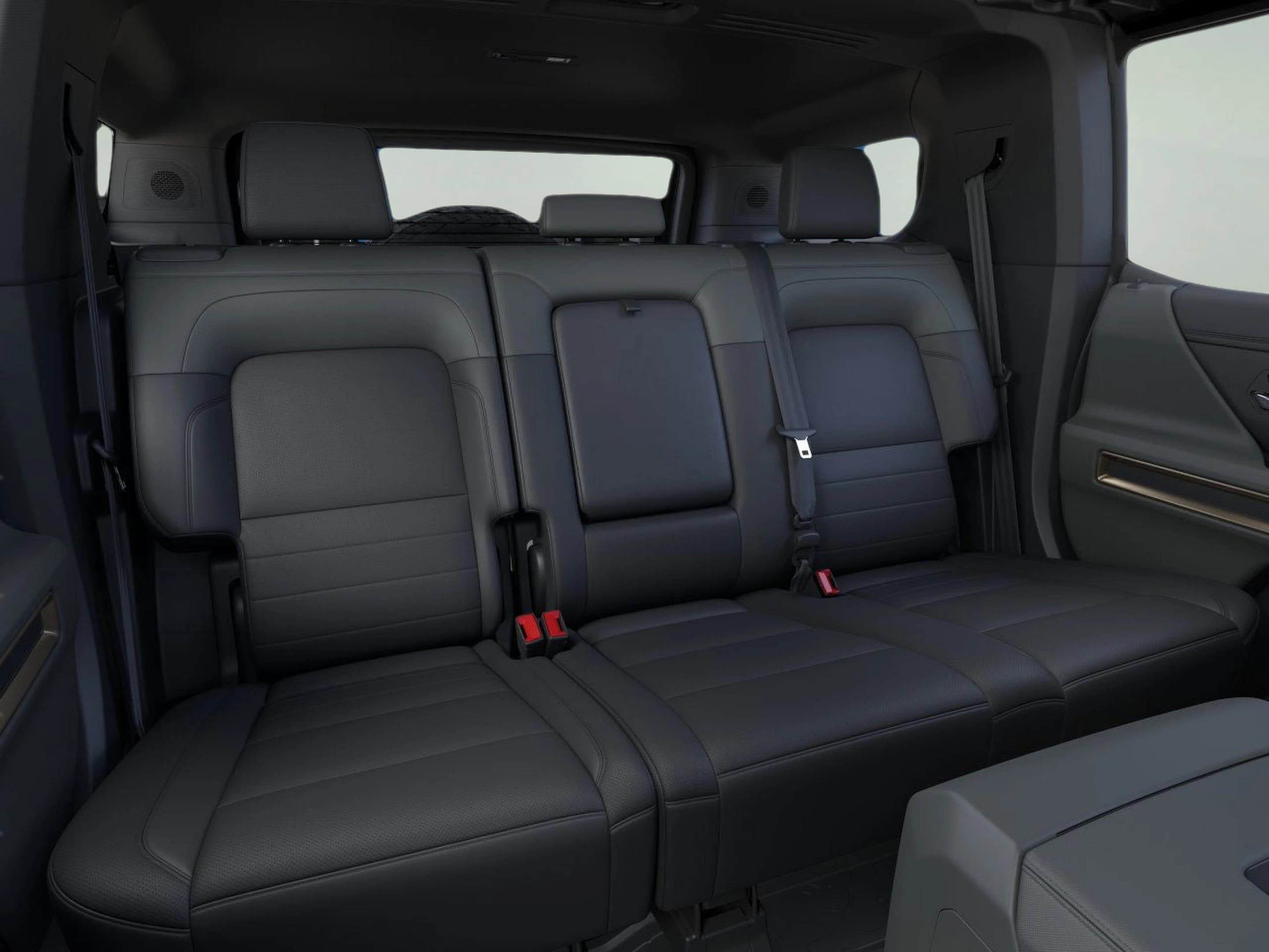 GMC HUMMER EV SUV 2X e4WD 4dr 2025 — side view