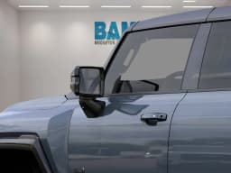 GMC HUMMER EV SUV 2X e4WD 4dr 2025 — side view