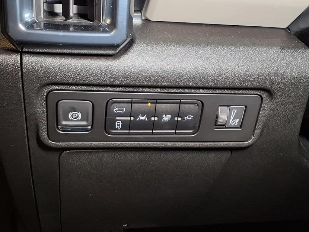 GMC HUMMER EV SUV 2X e4WD 4dr 2026 — side view
