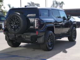 GMC HUMMER EV SUV 2X e4WD 4dr 2026 — side view