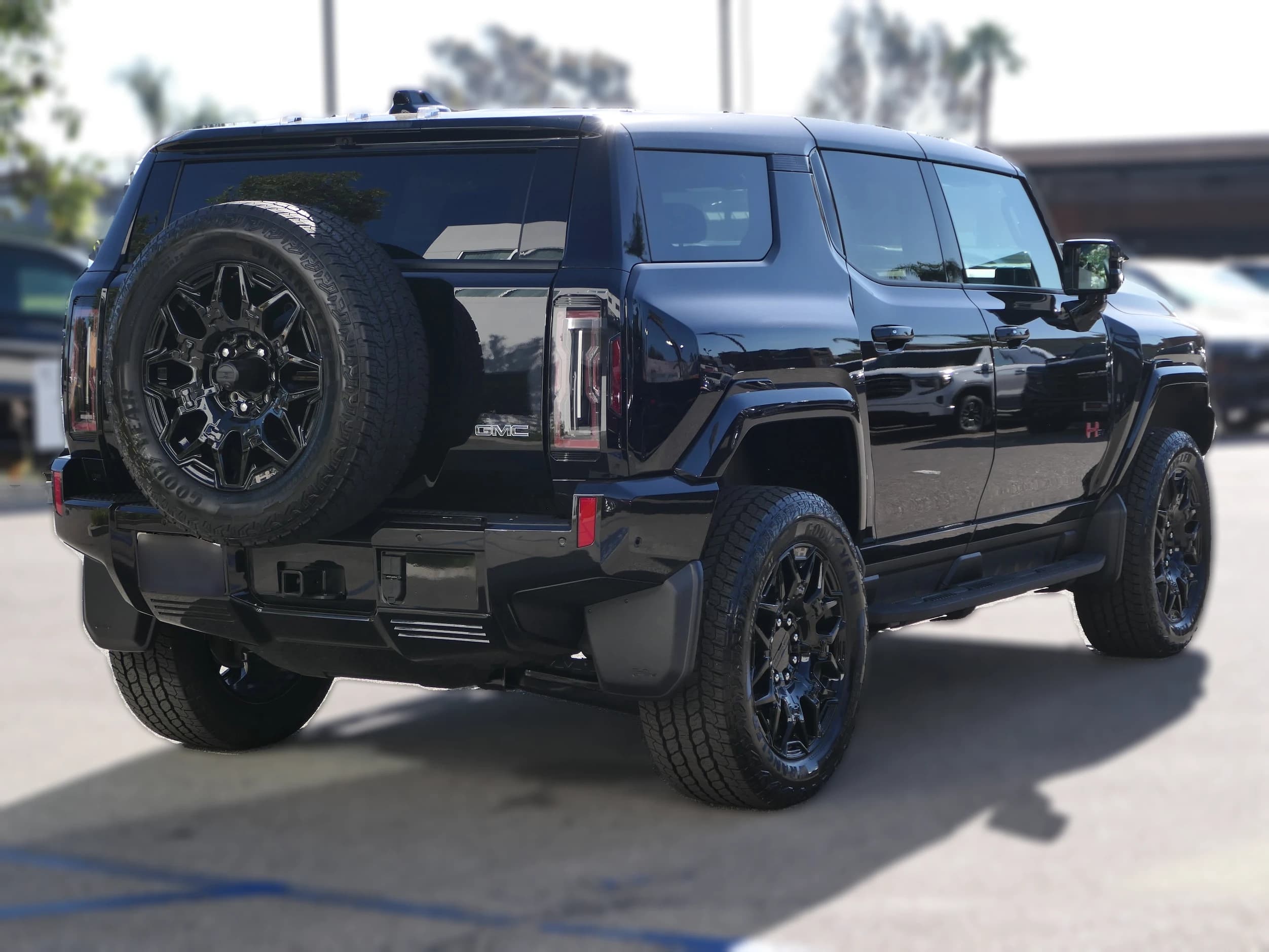 GMC HUMMER EV SUV 2X e4WD 4dr 2026 — side view