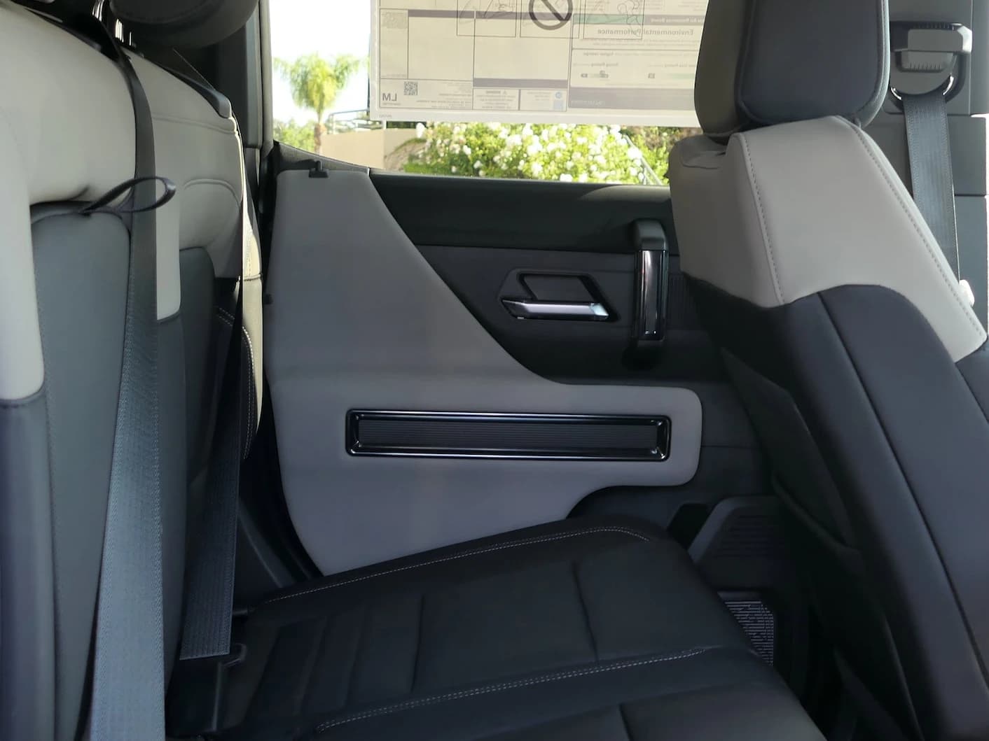GMC HUMMER EV SUV 2X e4WD 4dr 2026 — side view