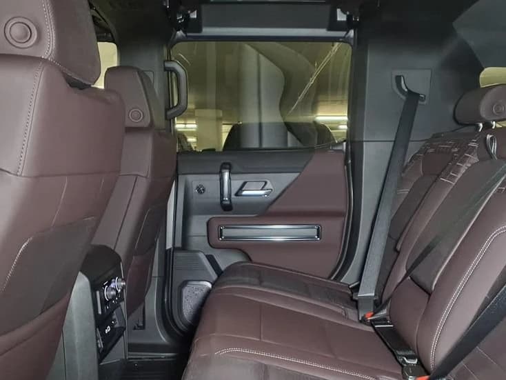 GMC HUMMER EV SUV 2X e4WD 4dr 2026 — side view