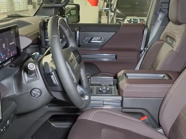 GMC HUMMER EV SUV 2X e4WD 4dr 2026 — side view