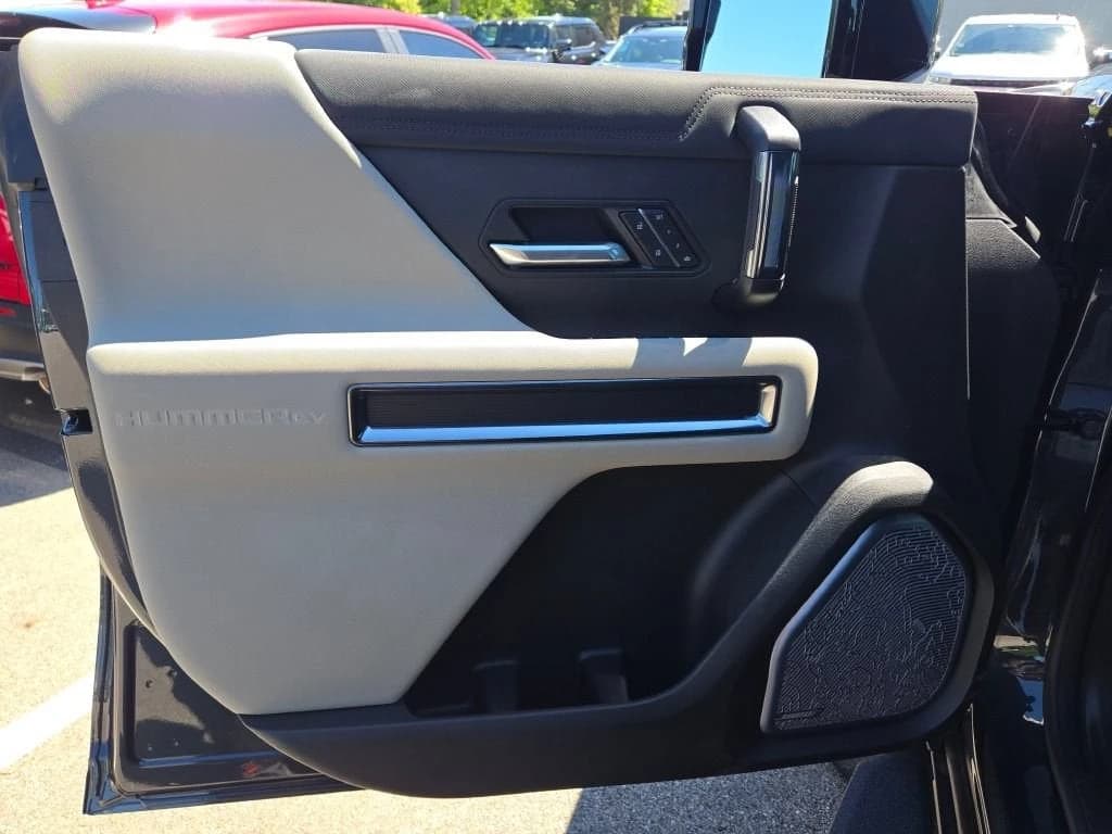 GMC HUMMER EV SUV 2X e4WD 4dr 2026 — side view