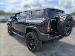 GMC HUMMER EV SUV 2X e4WD 4dr 2026 — side view