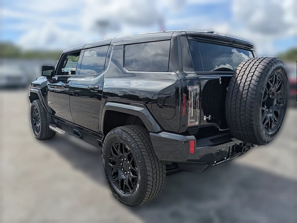 GMC HUMMER EV SUV 2X e4WD 4dr 2026 — side view