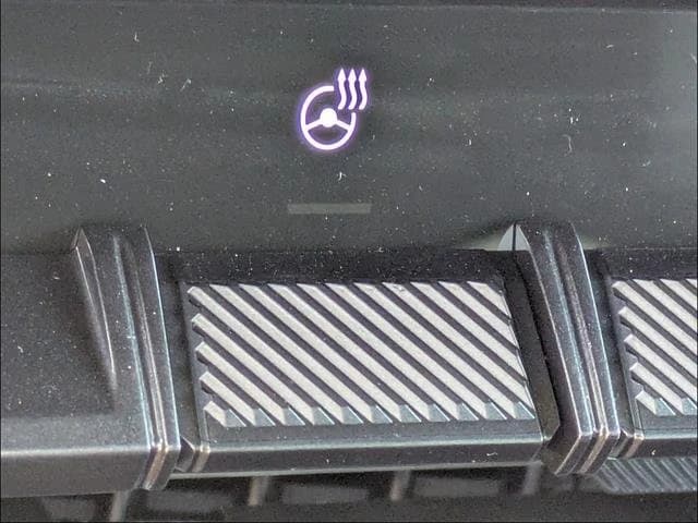 GMC HUMMER EV SUV 2X e4WD 4dr 2026 — side view