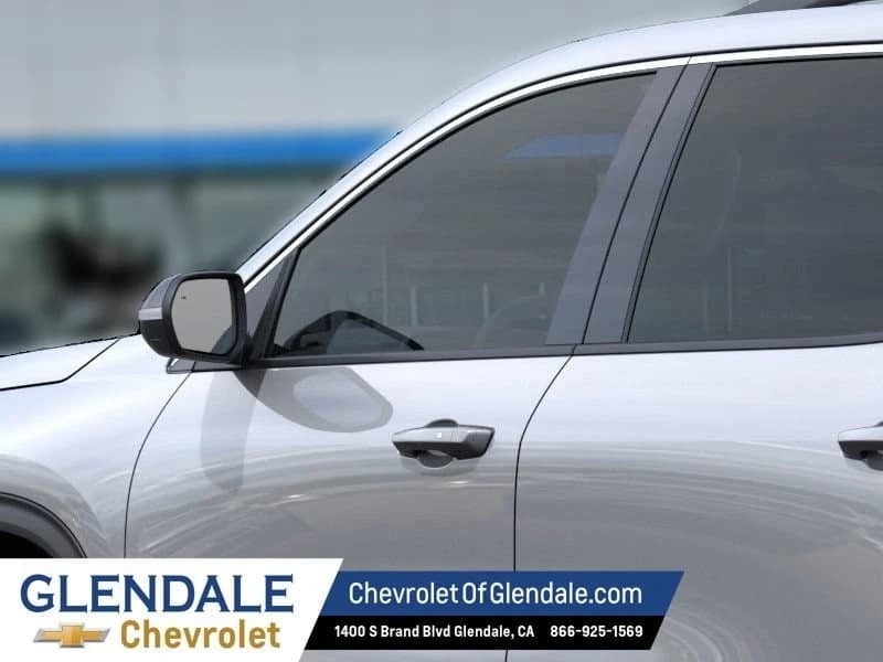Chevrolet Traverse FWD LT 4dr 2026 — side view