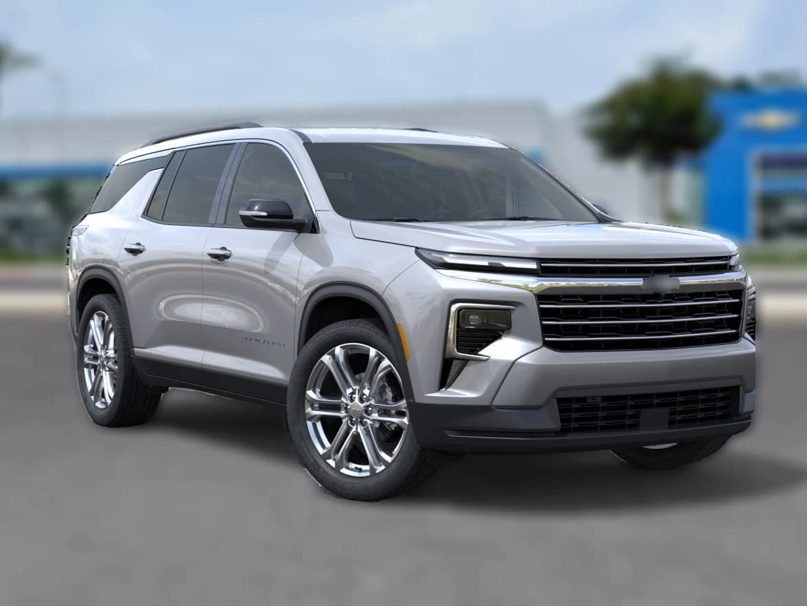 Chevrolet Traverse FWD LT 4dr 2026 — side view