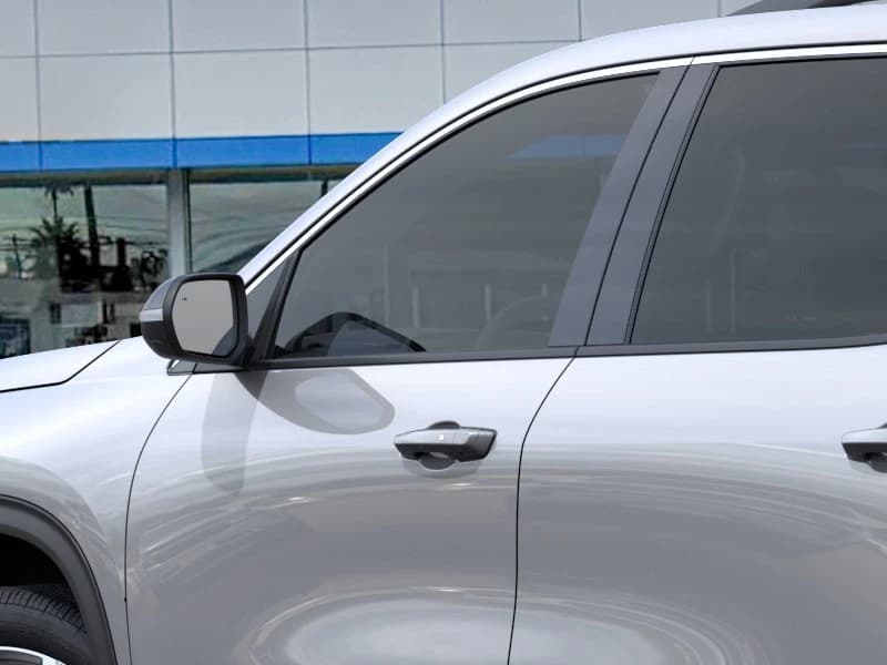 Chevrolet Traverse FWD LT 4dr 2026 — side view