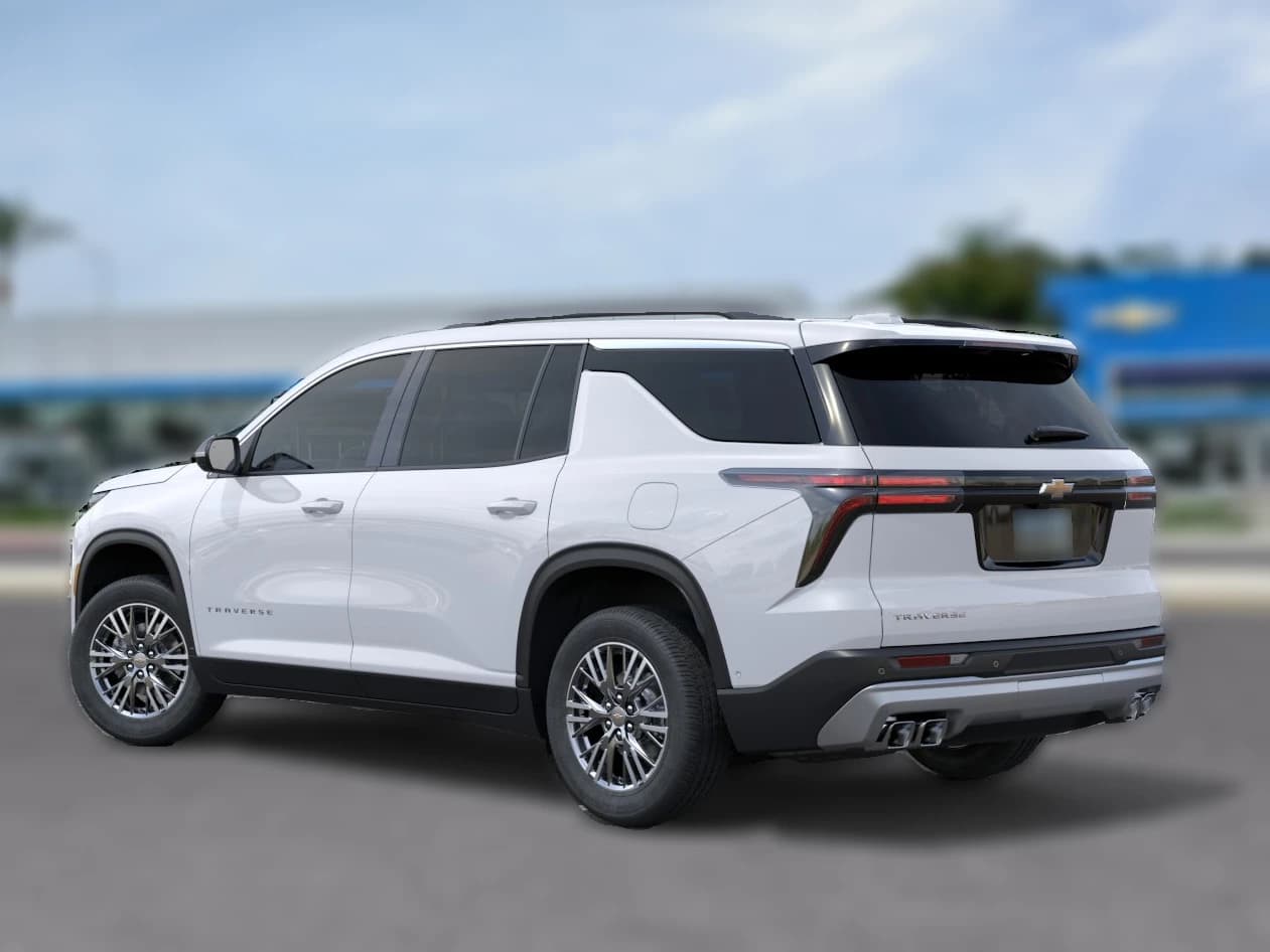 Chevrolet Traverse FWD LT 4dr 2026 — side view