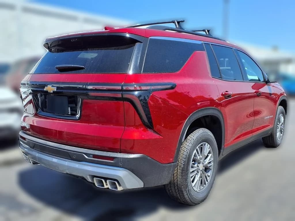 Chevrolet Traverse FWD LT 4dr 2026 — side view