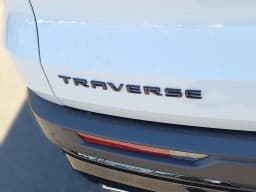 Chevrolet Traverse FWD LT 4dr 2026 — side view