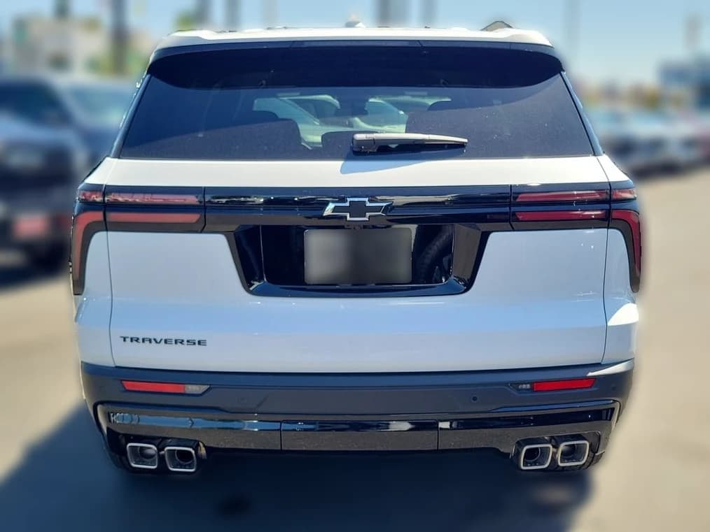 Chevrolet Traverse FWD LT 4dr 2026 — side view