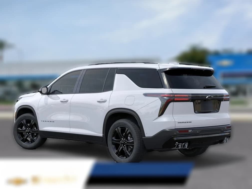 Chevrolet Traverse FWD LT 4dr 2027 — side view