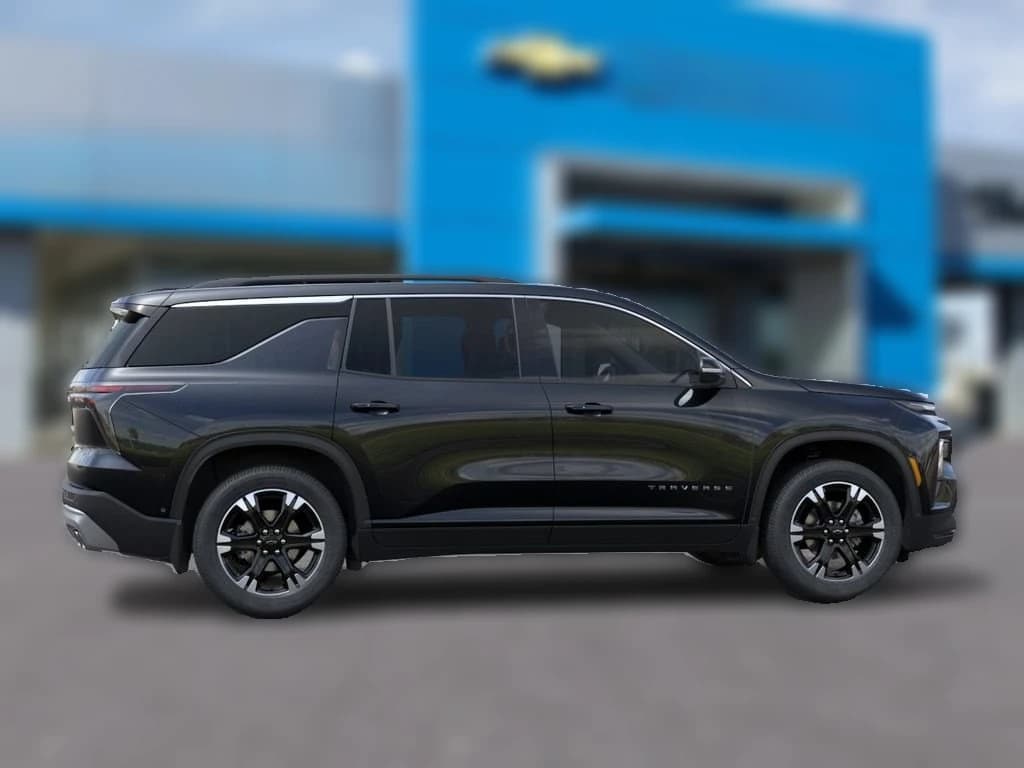Chevrolet Traverse FWD LT 4dr 2027 — side view