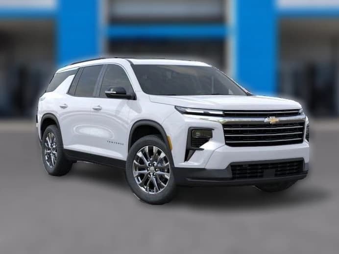 Chevrolet Traverse FWD LT 4dr 2026 — side view