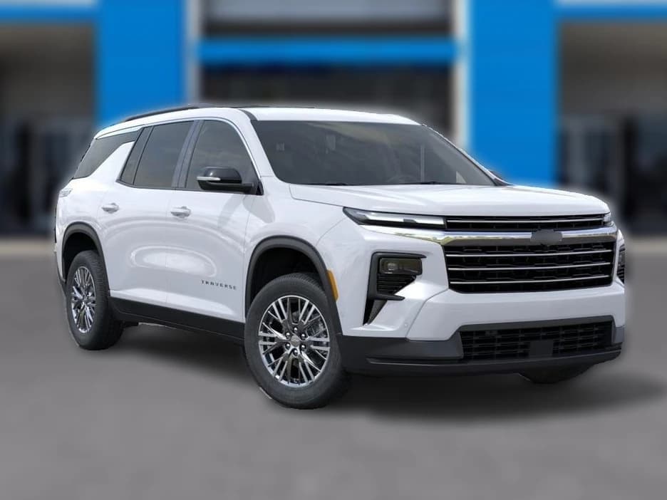 Chevrolet Traverse FWD LT 4dr 2026 — side view