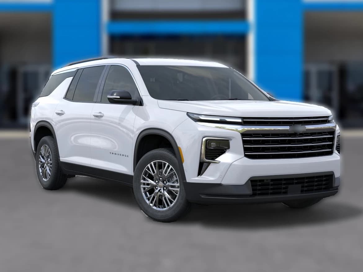 Chevrolet Traverse FWD LT 4dr 2026 — side view