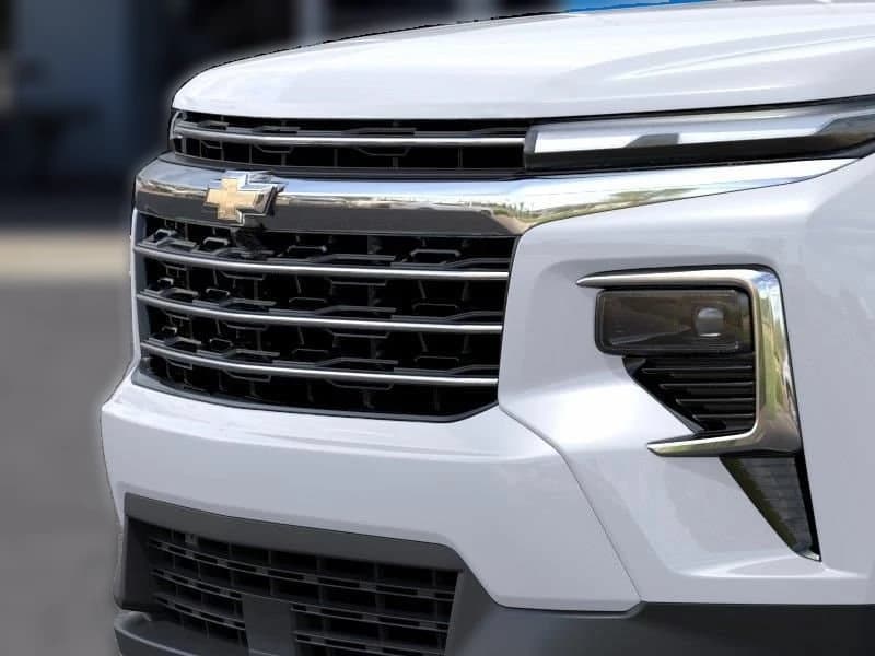 Chevrolet Traverse FWD LT 4dr 2027 — side view