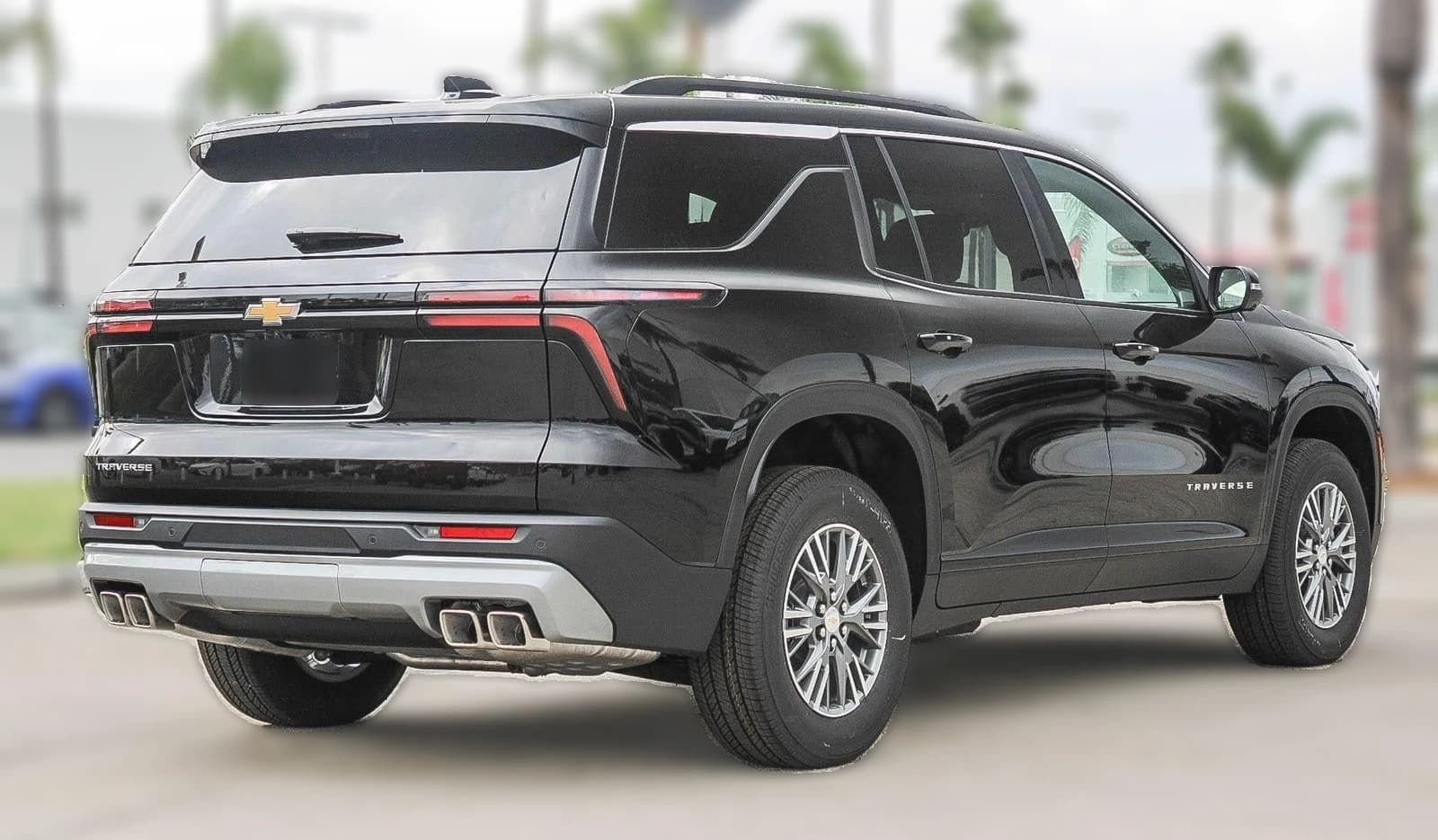 Chevrolet Traverse FWD LT 4dr 2027 — side view