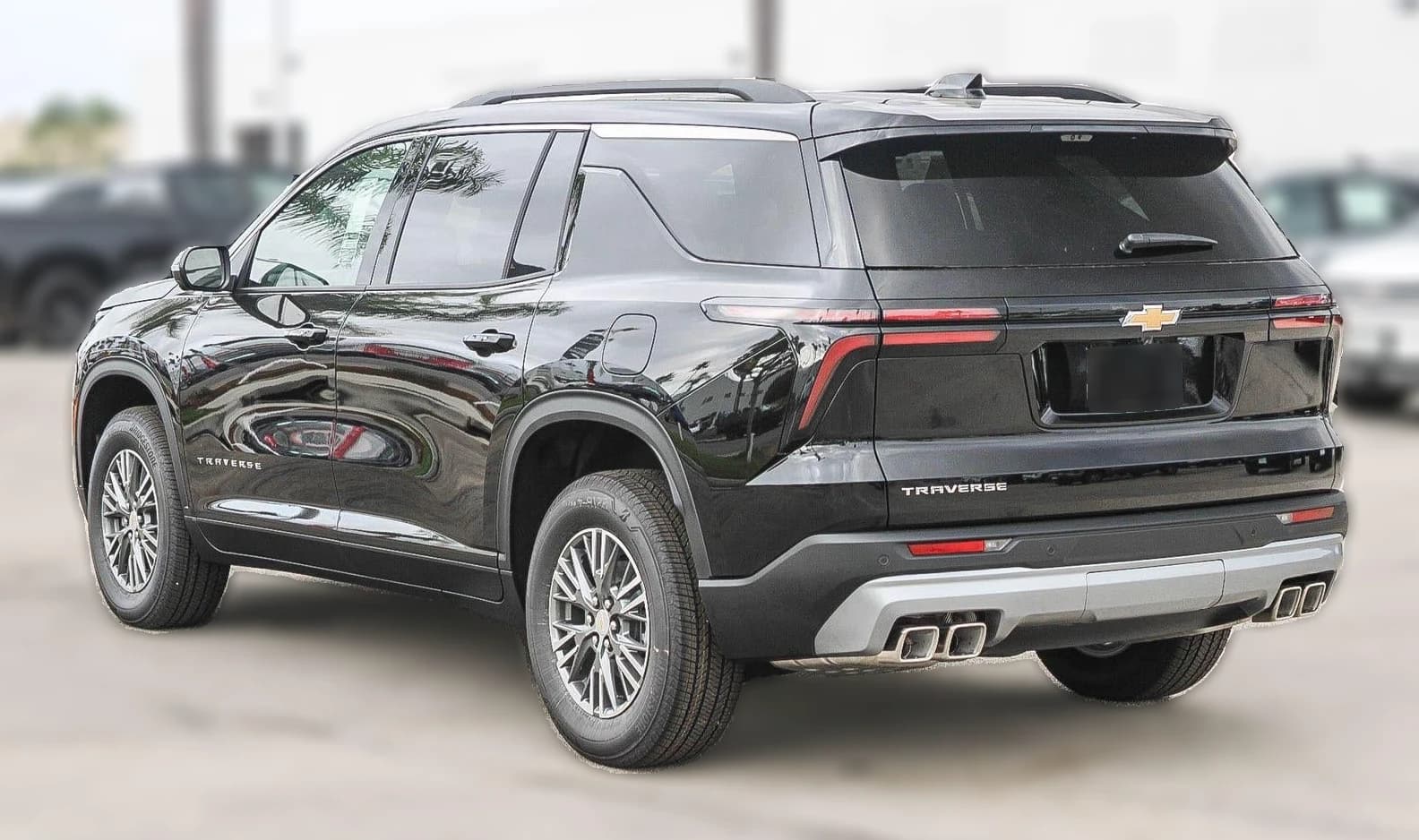 Chevrolet Traverse FWD LT 4dr 2027 — side view