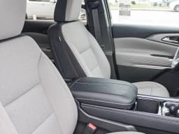 Chevrolet Traverse FWD LT 4dr 2027 — side view