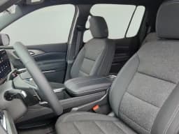 Chevrolet Traverse FWD LT 4dr 2026 — side view