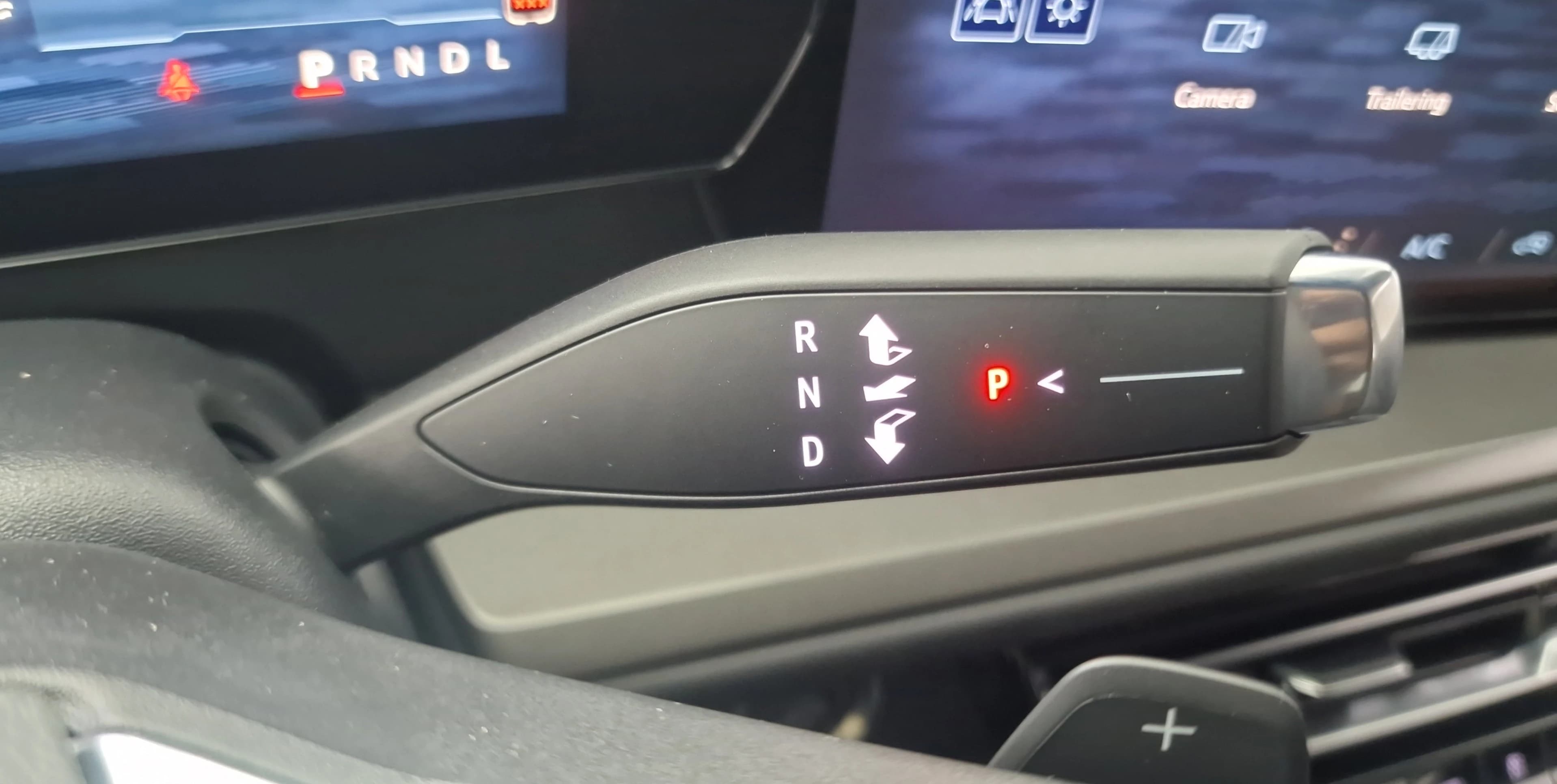 Chevrolet Traverse FWD LT 4dr 2026 — side view