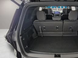 Chevrolet Traverse FWD LT 4dr 2026 — side view