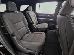 Chevrolet Traverse FWD LT 4dr 2026 — side view