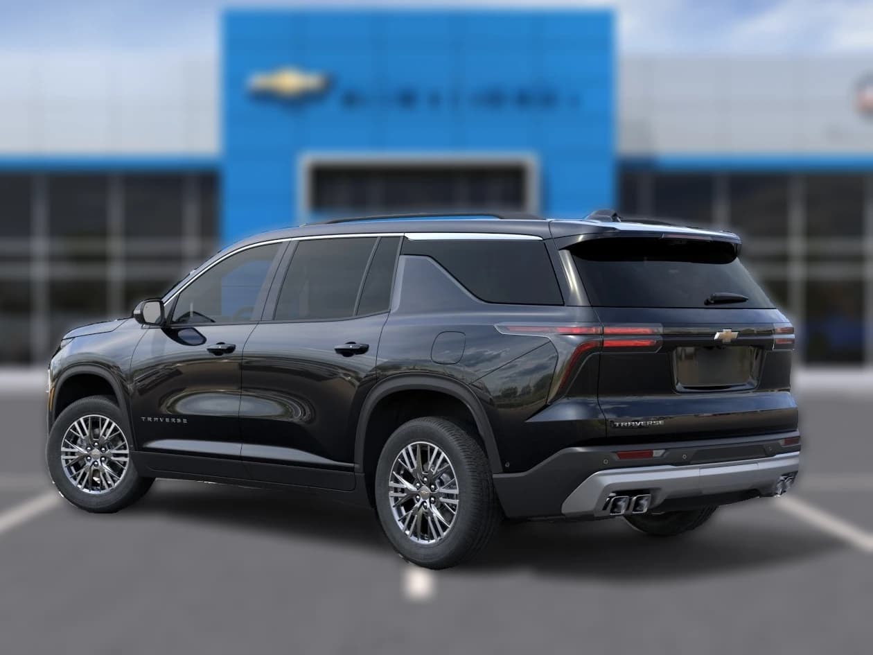 Chevrolet Traverse FWD LT 4dr 2026 — side view